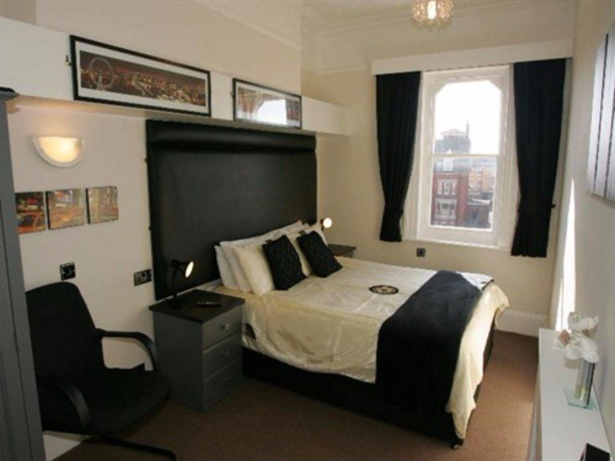 فندق 3 Norfolk Square غريت يورماوث المظهر الخارجي الصورة